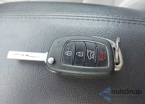 2017 Hyundai Santa Fe Sport 2.4L из США, поврежденный, VIN 5XYZTDLB6HG431080